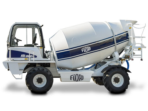 Self-propelled concrete mixer 